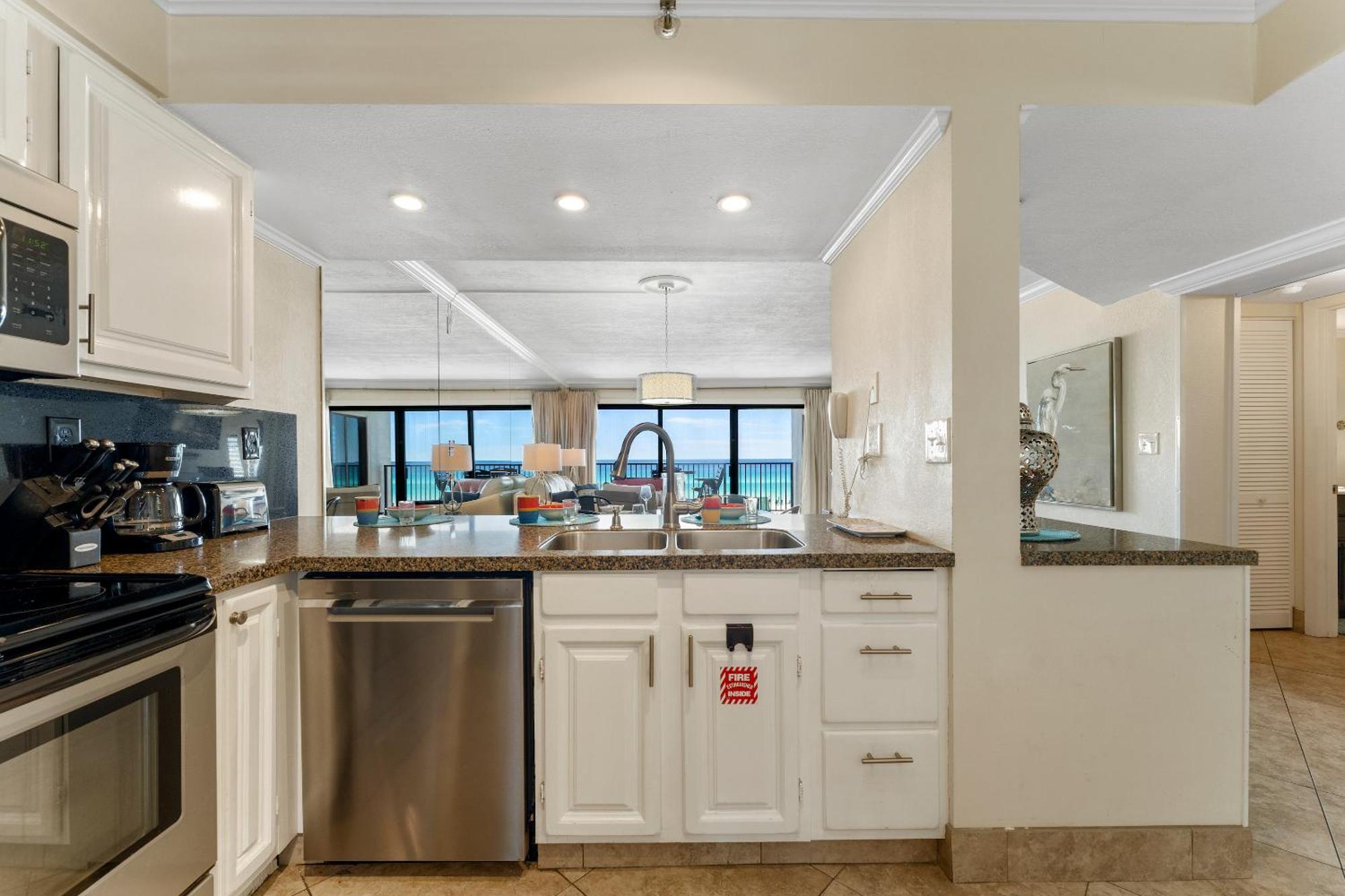 Emerald Towers By Panhandle Getaways Destin Oda fotoğraf